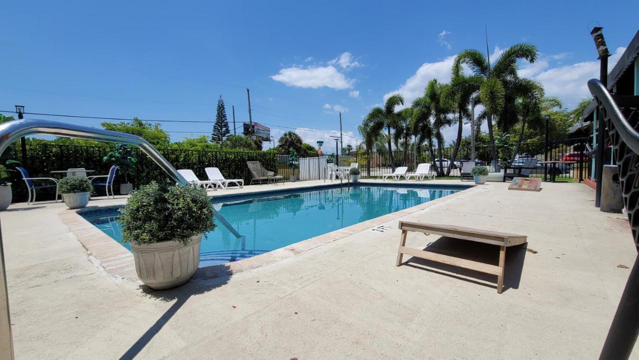 Sunny Palms Inn Lake Worth Beach Eksteriør billede