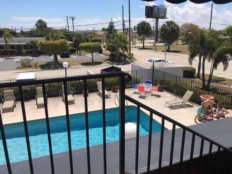 Sunny Palms Inn Lake Worth Beach Eksteriør billede